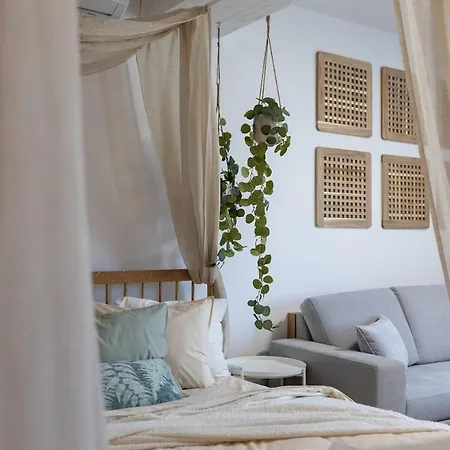 Castle View Luxury In Old Town * Bratislava