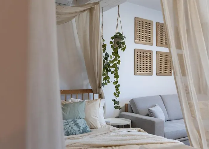 Castle View Luxury In Old Town * Bratislava