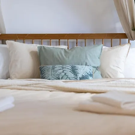 Castle View Luxury In Old Town Apartment *